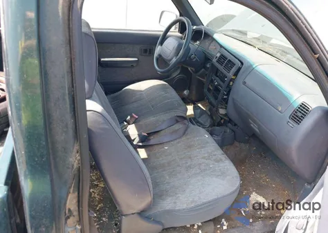 1999 Toyota Tacoma из США, поврежденный, VIN 4TANL42N9XZ478044